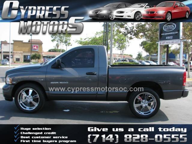 Dodge Ram 1500 2004 photo 2