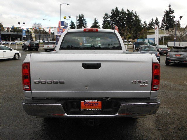 Dodge Ram 1500 2004 photo 3