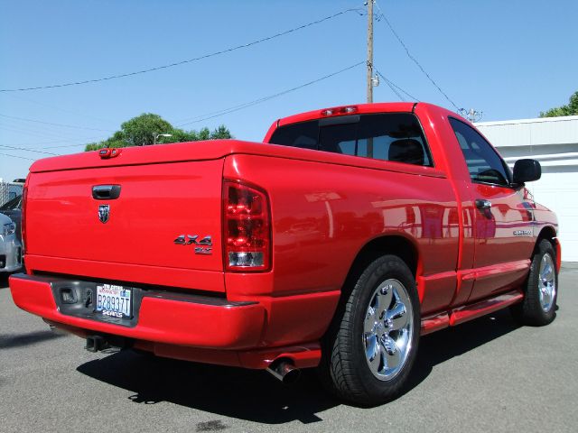 Dodge Ram 1500 2005 photo 2