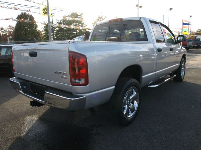 Dodge Ram 1500 2005 photo 2