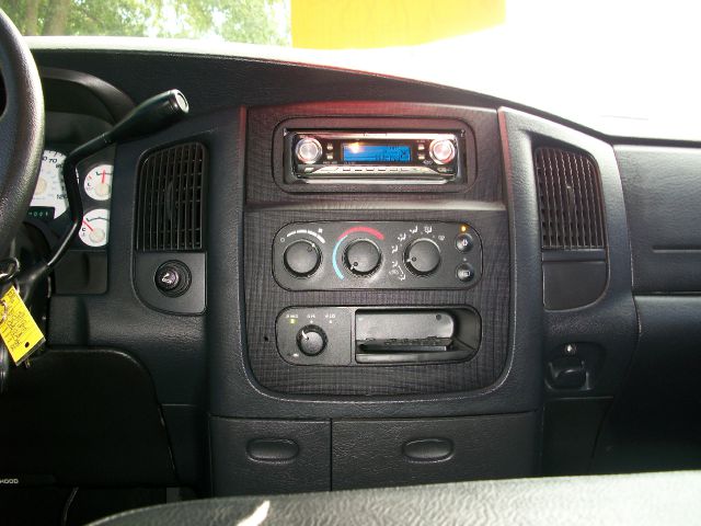 Dodge Ram 1500 2005 photo 4
