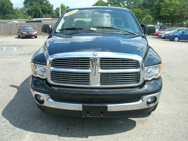 Dodge Ram 1500 2005 photo 2