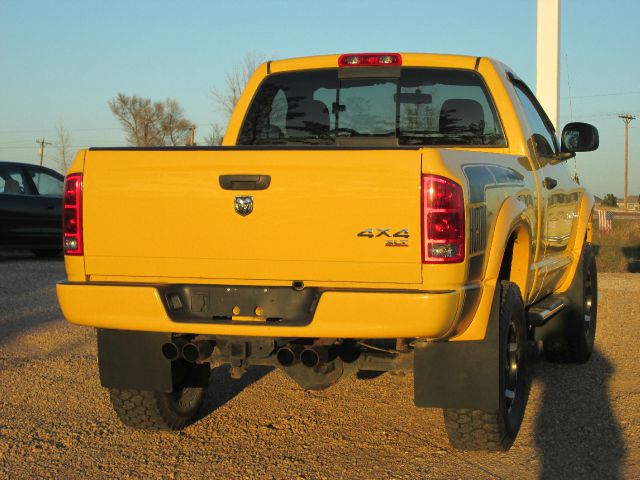 Dodge Ram 1500 Fleetside EXT CAB 4X4 Pickup Truck