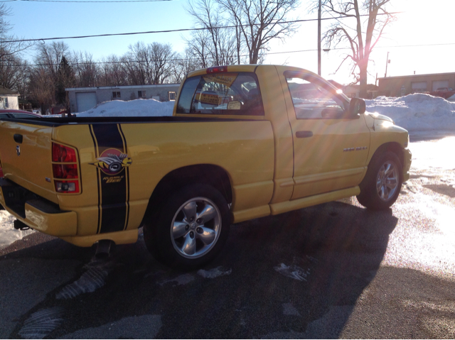 Dodge Ram 1500 2005 photo 2