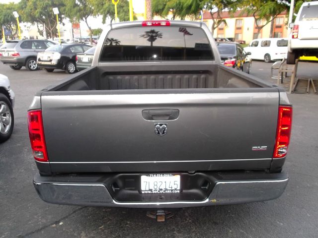 Dodge Ram 1500 2005 photo 2