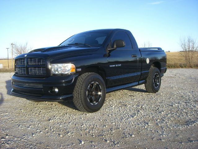 Dodge Ram 1500 2005 photo 3
