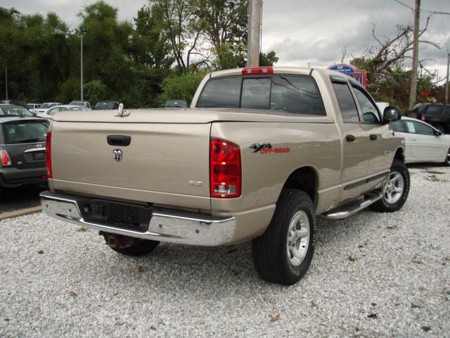 Dodge Ram 1500 2005 photo 2