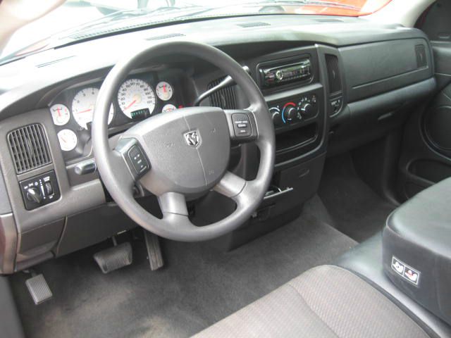 Dodge Ram 1500 2005 photo 15