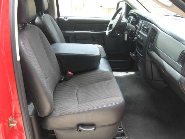 Dodge Ram 1500 2005 photo 3