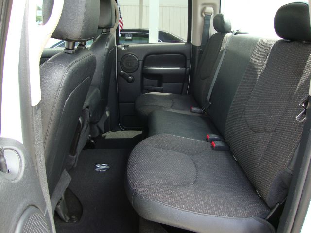 Dodge Ram 1500 2005 photo 2