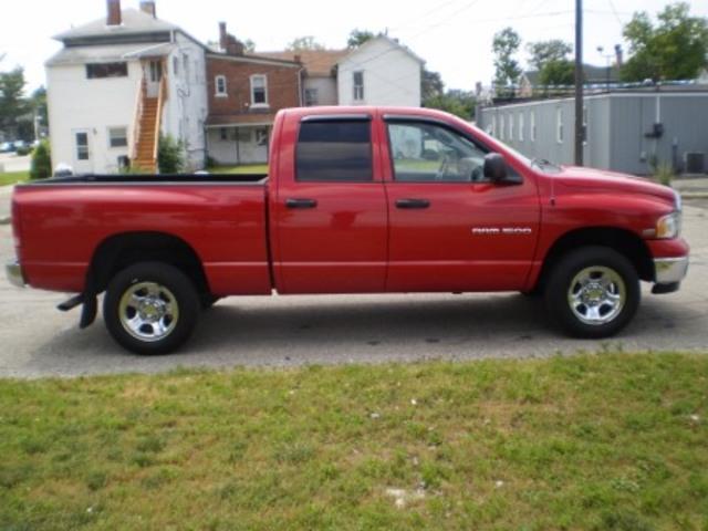 Dodge Ram 1500 2005 photo 2