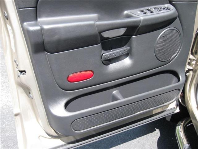 Dodge Ram 1500 2005 photo 11