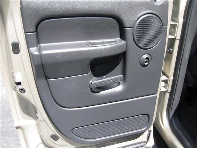Dodge Ram 1500 2005 photo 21