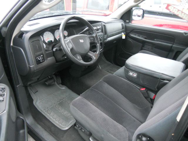 Dodge Ram 1500 2005 photo 2