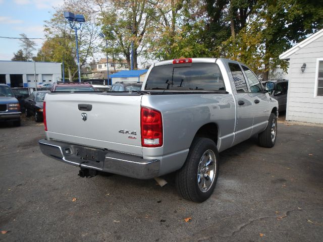 Dodge Ram 1500 Ext WT Pickup Truck