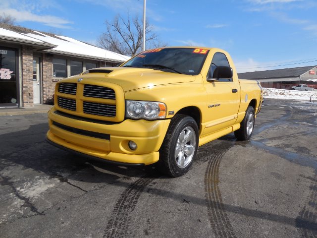 Dodge Ram 1500 2005 photo 4