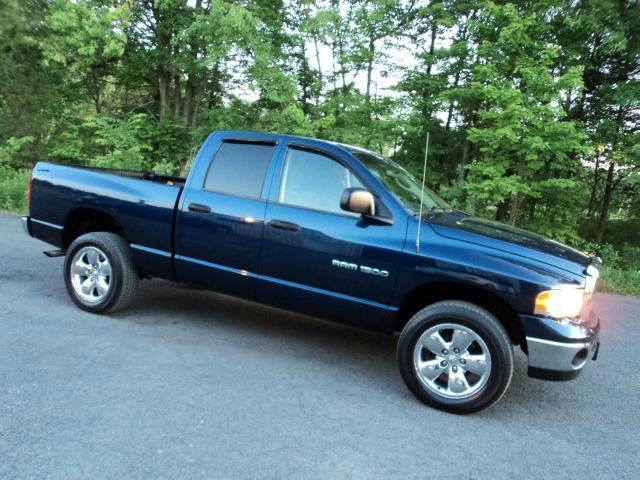 Dodge Ram 1500 SLT Pickup Truck