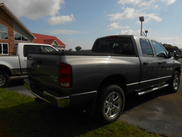 Dodge Ram 1500 Ext WT Pickup Truck