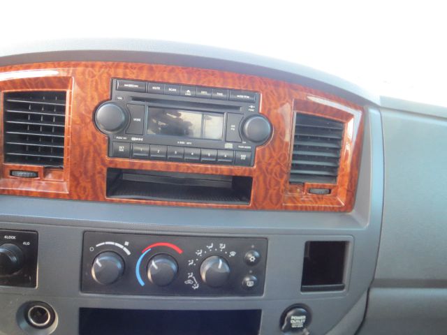 Dodge Ram 1500 2006 photo 3