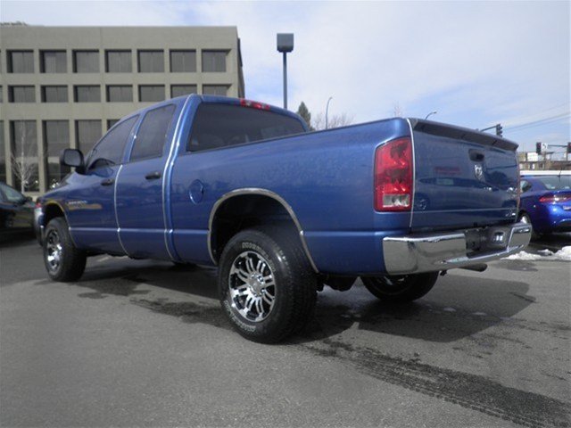 Dodge Ram 1500 2006 photo 2