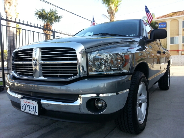Dodge Ram 1500 2006 photo 2