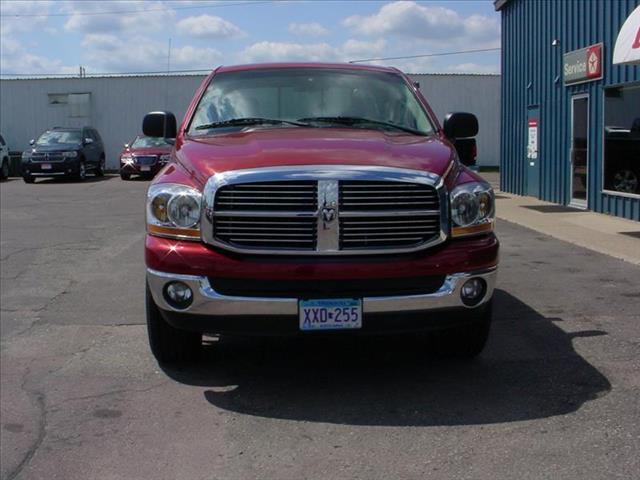 Dodge Ram 1500 SLT Pickup Truck