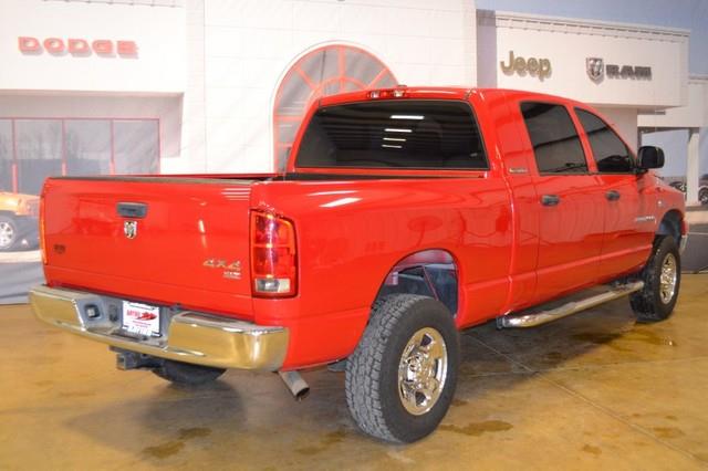Dodge Ram 1500 SLT Pickup Truck