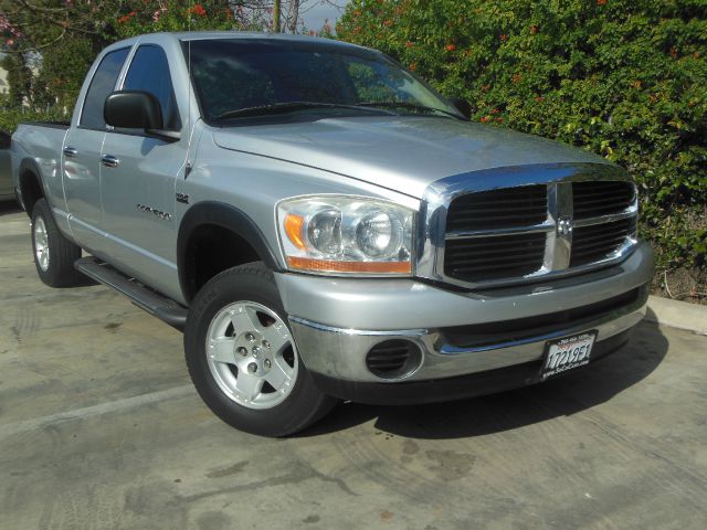 Dodge Ram 1500 2006 photo 3