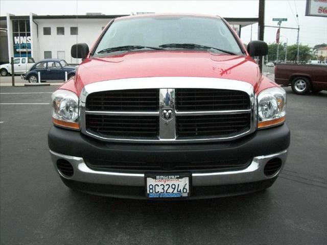 Dodge Ram 1500 2006 photo 2