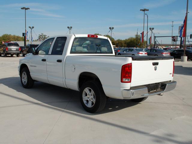 Dodge Ram 1500 2006 photo 2