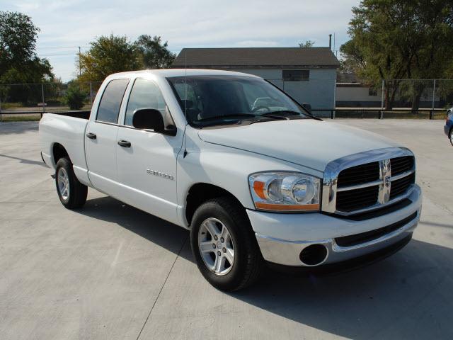 Dodge Ram 1500 2006 photo 4