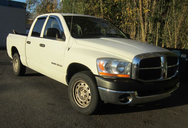 Dodge Ram 1500 Sedan LX Pickup Truck
