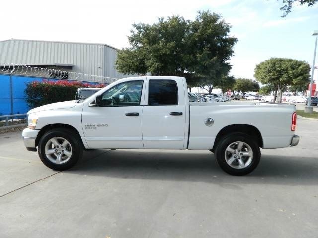 Dodge Ram 1500 2006 photo 2