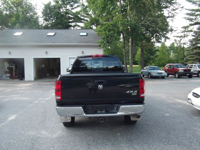 Dodge Ram 1500 4d Wagon AWD Pickup Truck