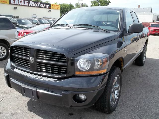 Dodge Ram 1500 4d Wagon AWD Pickup Truck
