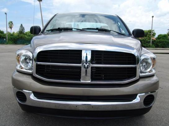 Dodge Ram 1500 Super Pickup