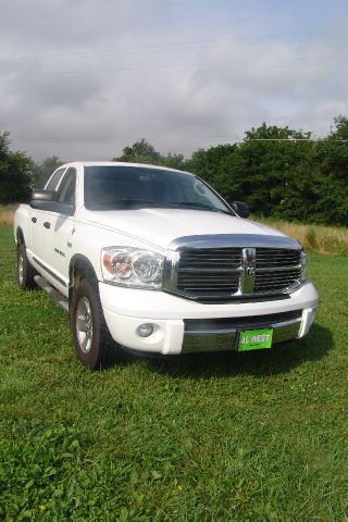Dodge Ram 1500 4d Wagon AWD Pickup Truck