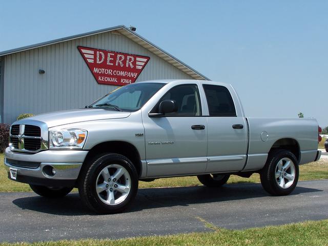 Dodge Ram 1500 2WD Pickup Truck