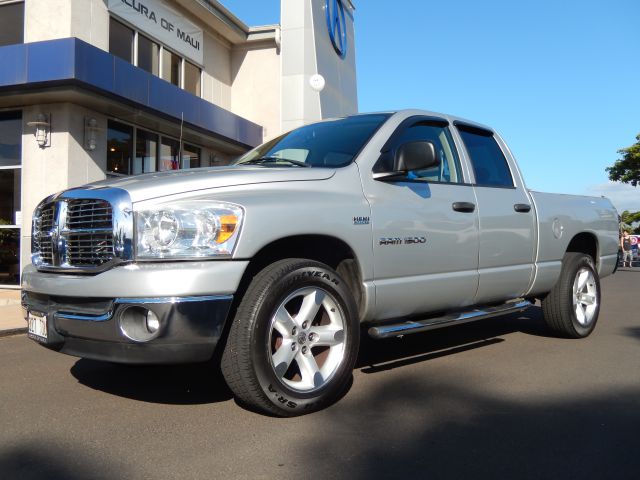 Dodge Ram 1500 4dr LX 4WD Auto Pickup Truck