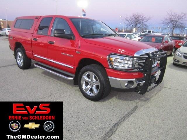 Dodge Ram 1500 Dbl 4.6L V8 6-spd AT Unspecified
