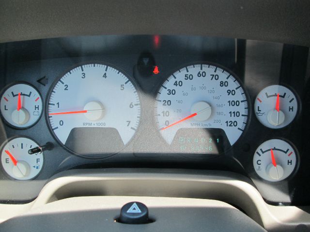 Dodge Ram 1500 XLT 4X4 W/third Row Seating Pickup Truck