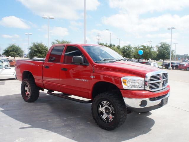 Dodge Ram 1500 SLT Pickup Truck