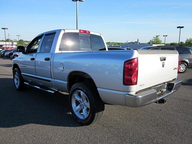 Dodge Ram 1500 SLT Pickup Truck