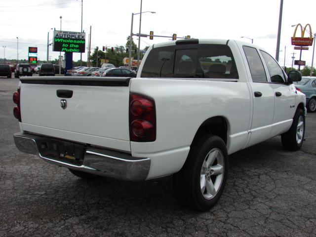 Dodge Ram 1500 Super Pickup