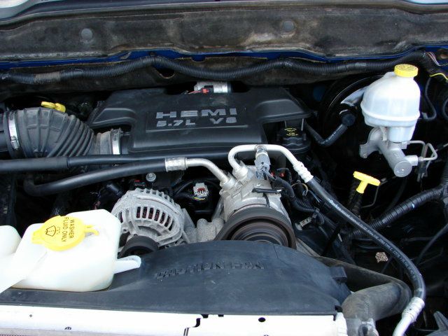 Dodge Ram 1500 SLT Quad Cab 4x4 Sport ~ 4.7L V8 Pickup Truck