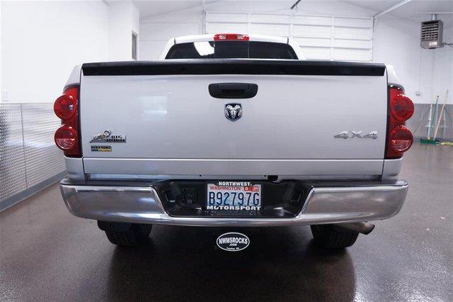Dodge Ram 1500 2WD 4dr 1500 SLT SUV Pickup Truck