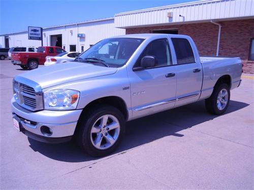 Dodge Ram 1500 4WD Crew Cab V8 Work Truck Unspecified