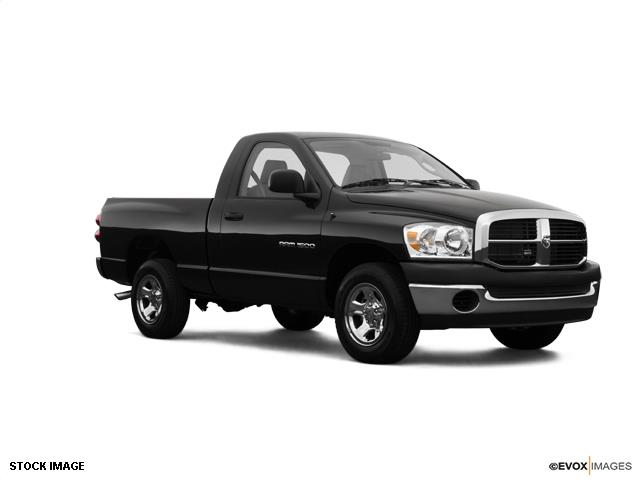 Dodge Ram 1500 Extenede CAB 4X4 Pickup Truck