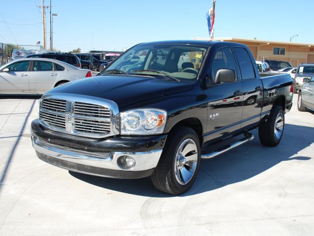 Dodge Ram 1500 SLT Pickup