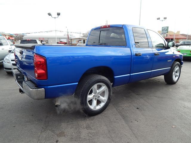 Dodge Ram 1500 Base Especial Edition Pickup Truck